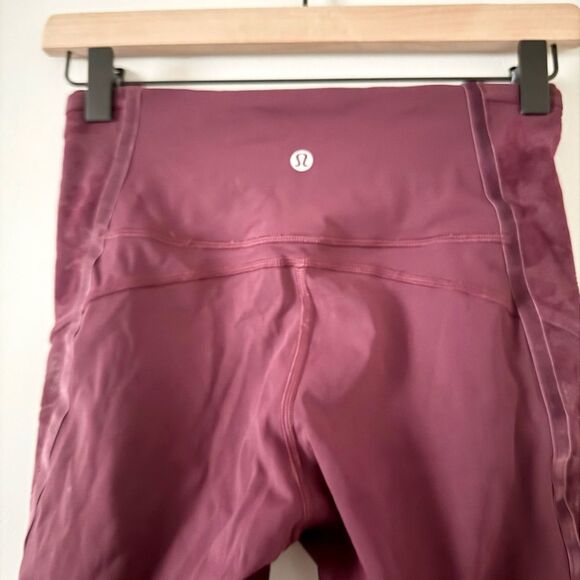Lululemon Wunder Under Crop High Rise Legging in Burgundy with Velvet - Size 4 - Picture 5 of 6